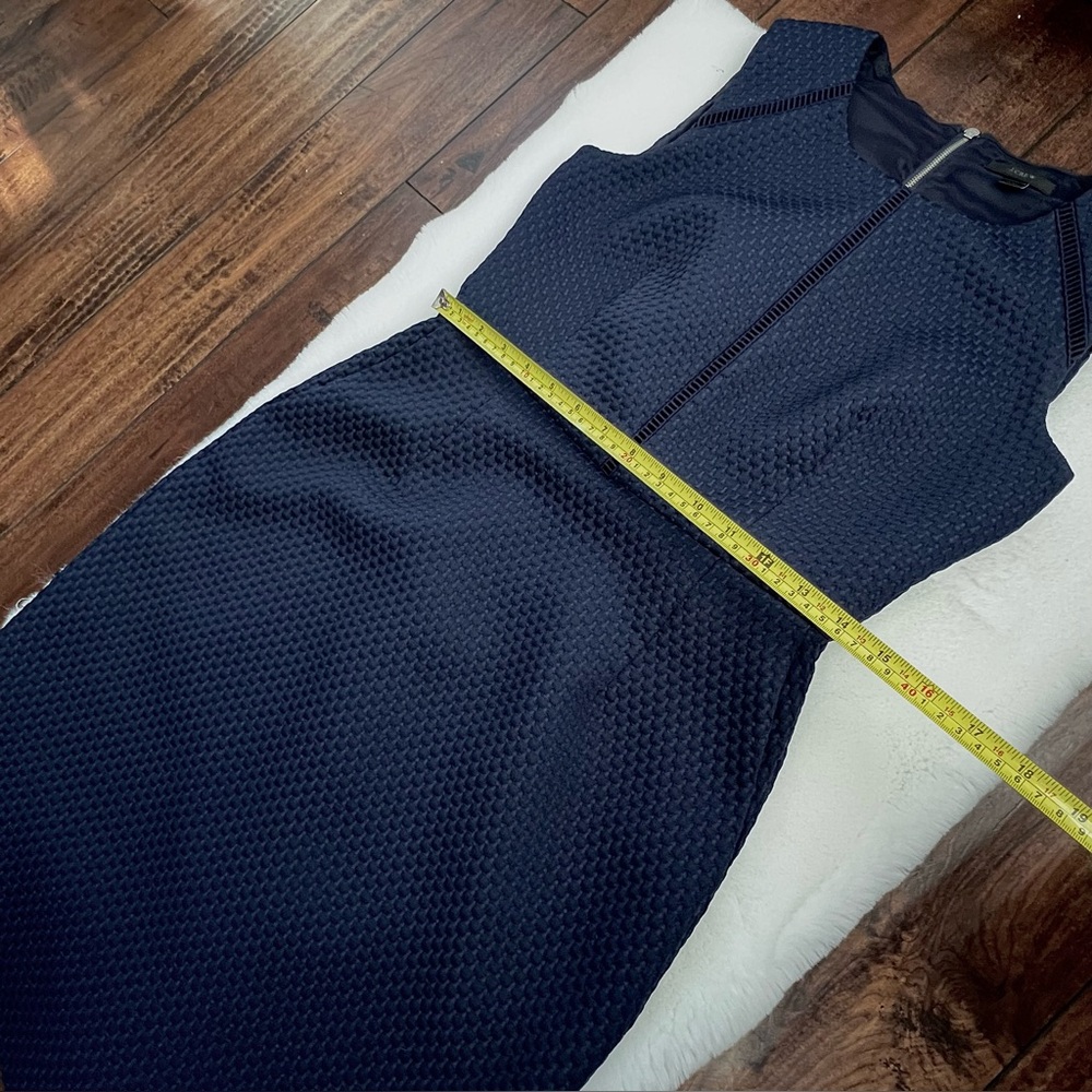 J.CREW Portfolio Dress Navy Blue Textured Sheath Size 6 - Picture 14 of 14
